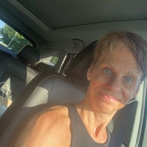 Meet your Posher, Beth